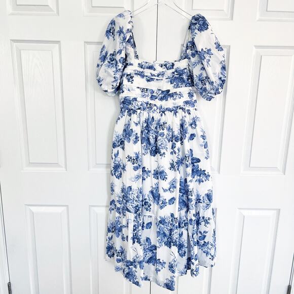 Abercrombie & Fitch Emerson Poplin Puff Sleeve Midi Dress in Blue Floral - Picture 2 of 10